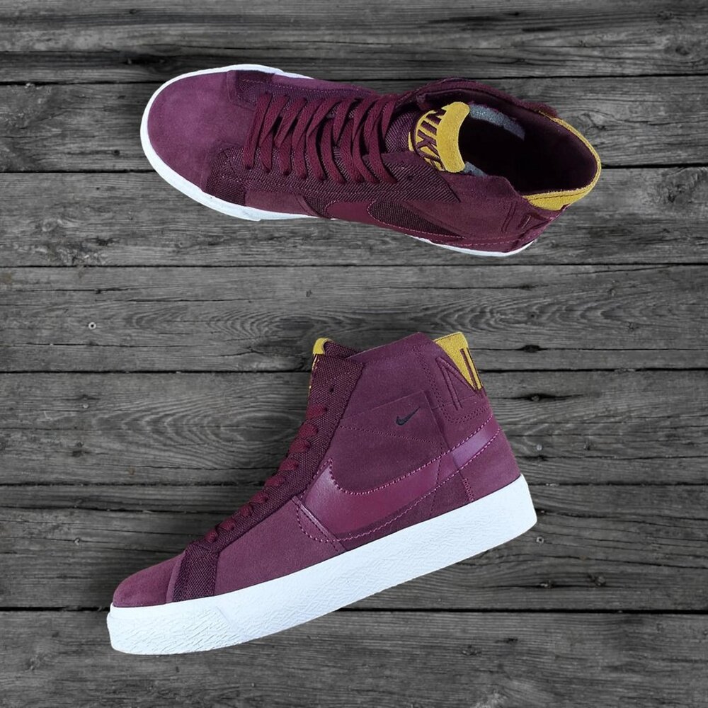 Nike SB Zoom Blazer Mid Premium Shoes - Night Maroon/White/Rosewood (Brand New)